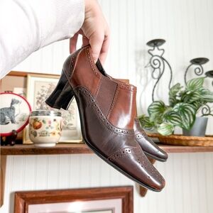 vintage Liz Claiborne brown leather ankle booties